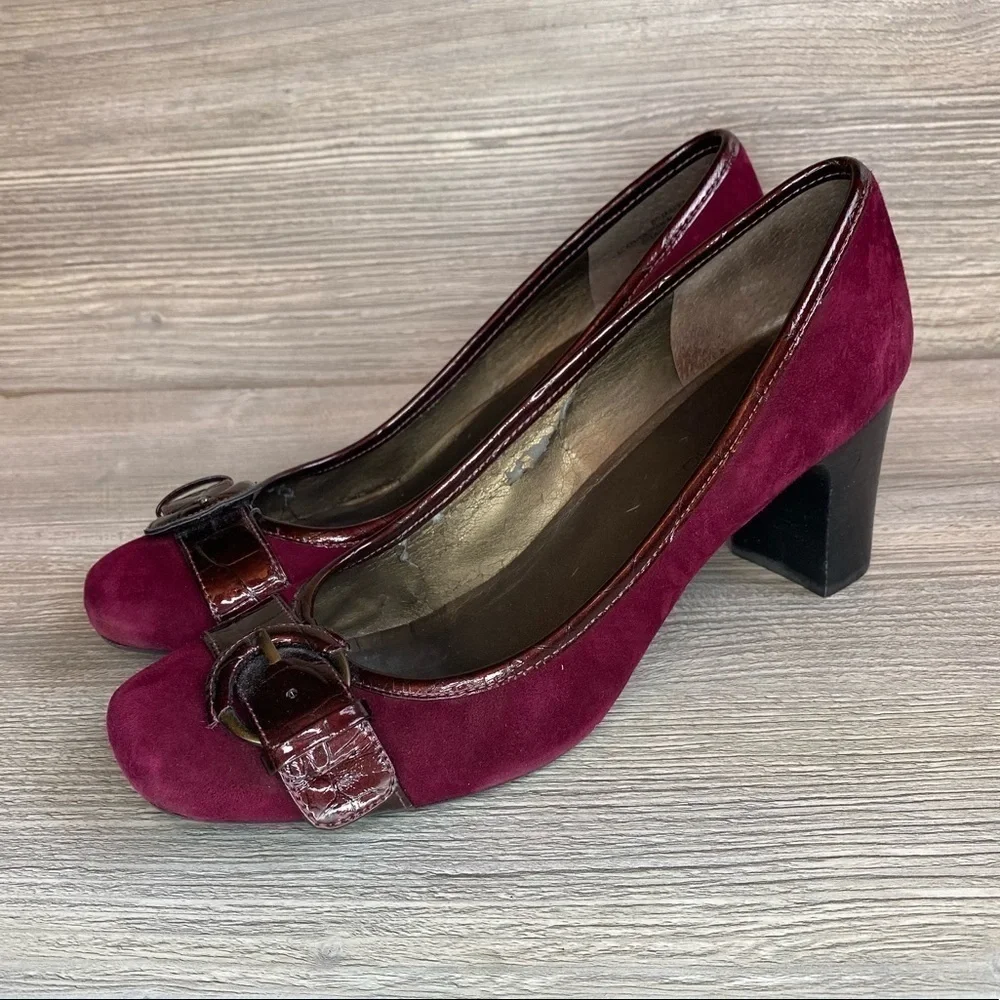 Woman’s Bandolino BDJasper suede chunky vintage look wood stacked heels size 8.5